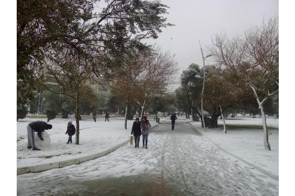 ALİAĞA'DA KARLI KIŞ