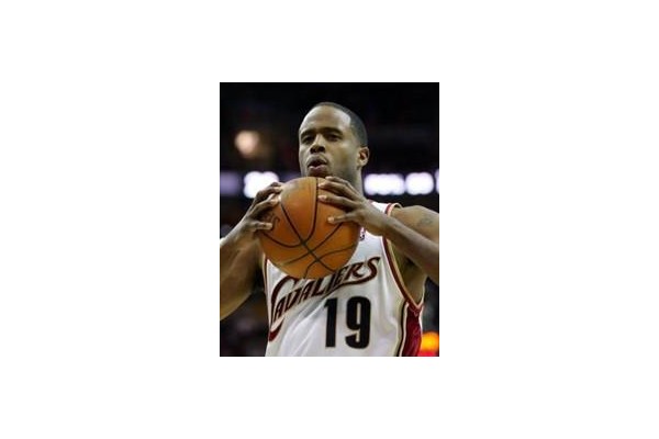 Aliağa Petkim, Damon Jones ile Anlaştı