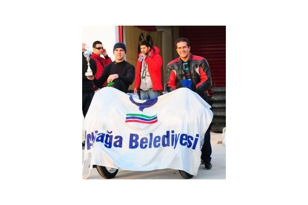 Yunanistan’dan kupa getirdiler