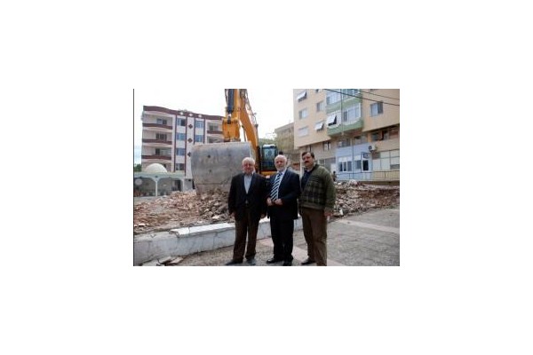 Kurtuluş Camii, kurtuluyor