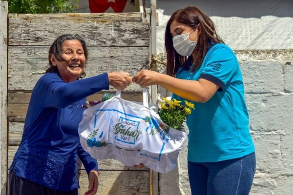 ÇİÇEKLER BAYRAMA KADAR TESLİM EDİLECEK