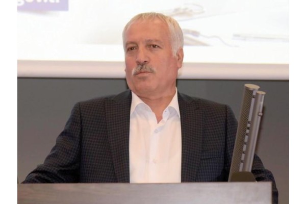 SELAHATTİN VARAN:"İZSU ÖNLEM ALSAYDI İZMİR KOKMAZDI"