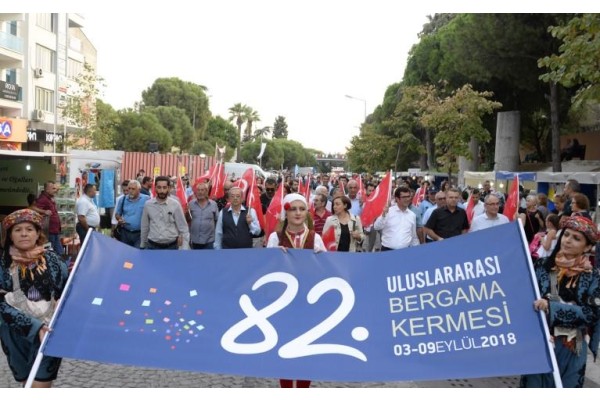 TARİHİ MİRAS BERGAMA KERMESİ’NDE MUHTEŞEM FİNAL