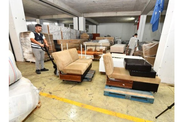 Büyükşehir ikinci el eşya bağışında köprü oluyor