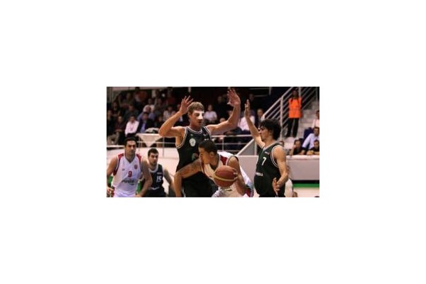 Aliağa ilk maçta farklı yenildi