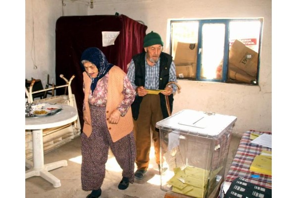 ÖRLEMİŞ VE KIZILTEPE ALİAĞA’YA BAĞLANMAK İSTİYOR