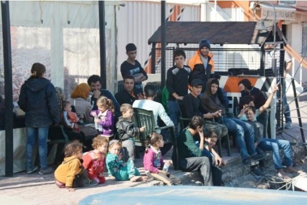 GÖÇMENLERİ KAYMAKAM YAKALADI