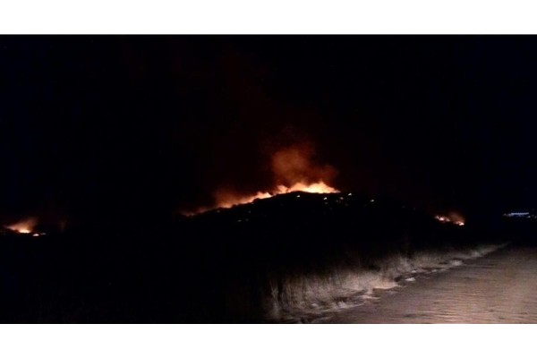 YILDIRIM DÜŞTÜ; YANGIN ÇIKTI