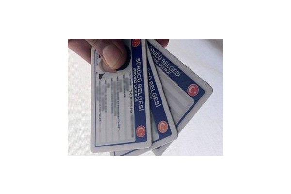 OTOMATİK VİTESE ÖZEL EHLİYET