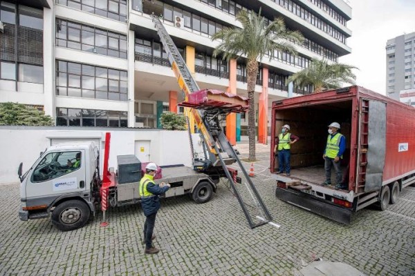 BÜYÜKŞEHİR ANA HİZMET BİNASI BOŞALTILIYOR