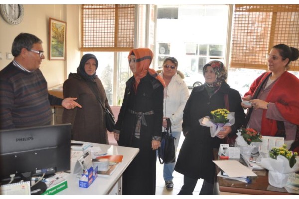 GAZETECİLERİ UNUTMADILAR