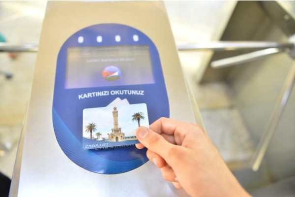 İZBAN’DA ‘ARTI PARA’ SİSTEMİNE TEPKİ