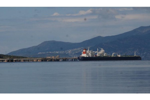 DEV YAKIT TANKERİ ALİAĞA’DA