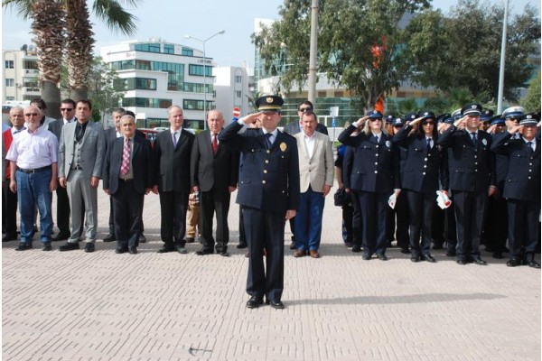 POLİS TEŞKİLATINDA BURUK KUTLAMA