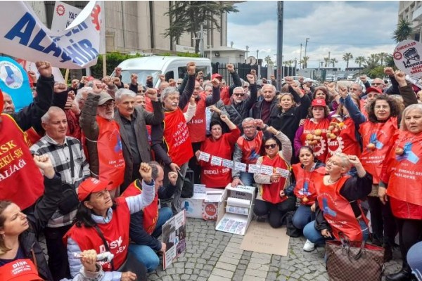 “Emekliler yoksullukta değil, refahta eşitlensin”