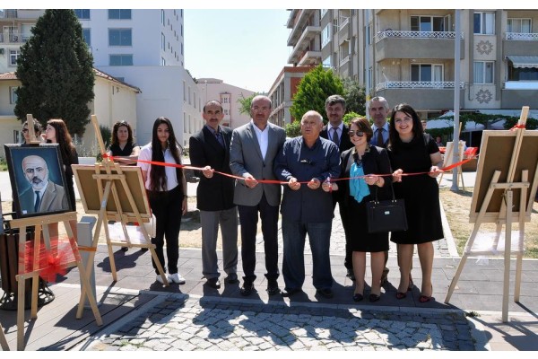 ÖĞRENCİLERDEN ‘KARMA RESİM SERGİSİ’