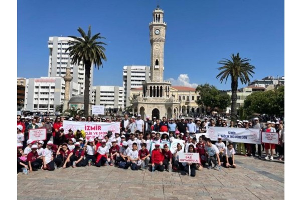"DÜNYA HAREKETLİLİK GÜNÜ" NEDENİYLE YÜRÜYÜŞ DÜZENLENDİ