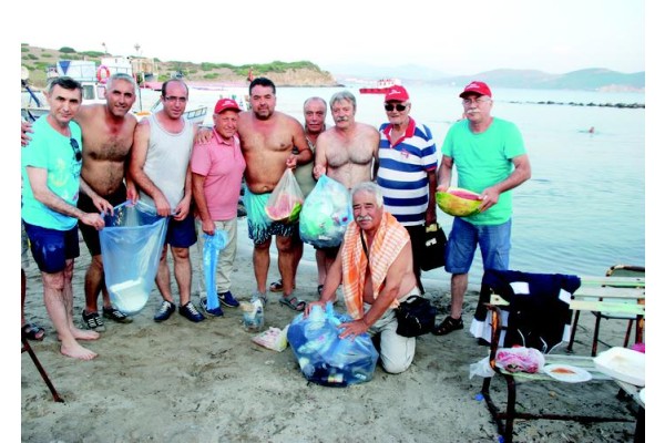EMEKLİLERDEN TAVŞAN ADASINA ÇIKARMA