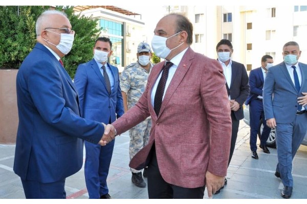 KAYMAKAM KARAMAN GÖREVE BAŞLADI