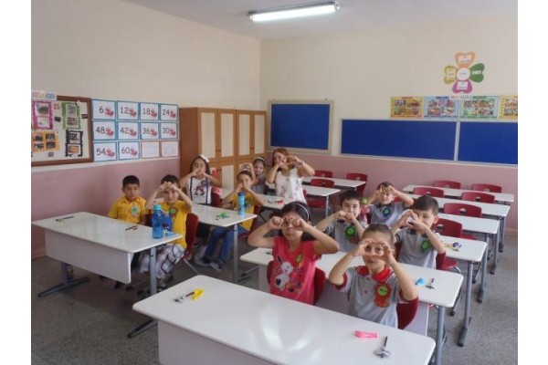 ÖĞRENCİLER YENİ OKULLARINA ‘MERHABA’ DEDİ