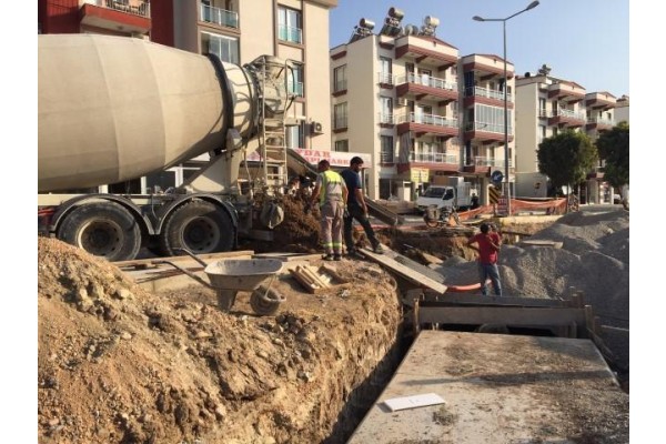 MENEMEN’DE YOĞUN TEMPO