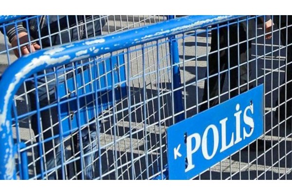 EYLEM VE BASIN AÇIKLAMASI YAPMAK YASAKLANDI