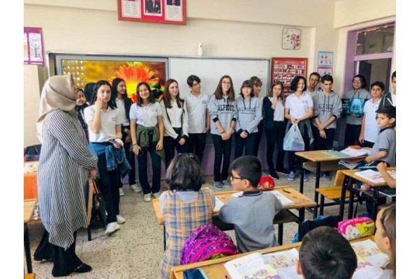 KARDEŞ SINIFLARINI SEÇTİLER