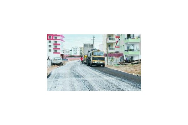 TÜM YOLLAR YAPILIYOR