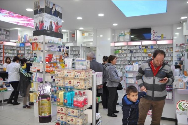 İLACA % 16.37 ZAM: DEPOLAR İSTİFLİYOR, VATANDAŞ MAĞDUR