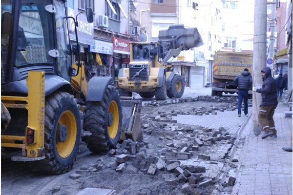 İzmir Caddesi yenileniyor