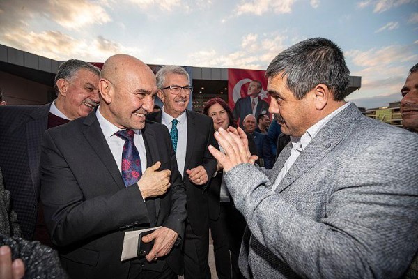 SOYER, MUHTARLARI DİNLİYOR