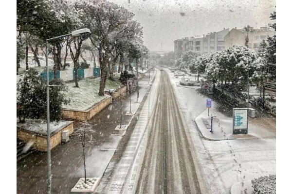 BERGAMA VE KINIK İÇİN KAR YAĞIŞI UYARISI
