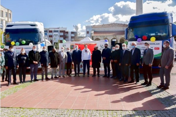 İDLİB’E 2 TIR YARDIM MALZEMESİ