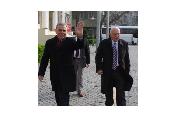 ALİAĞA'YI PAYLAŞTILAR