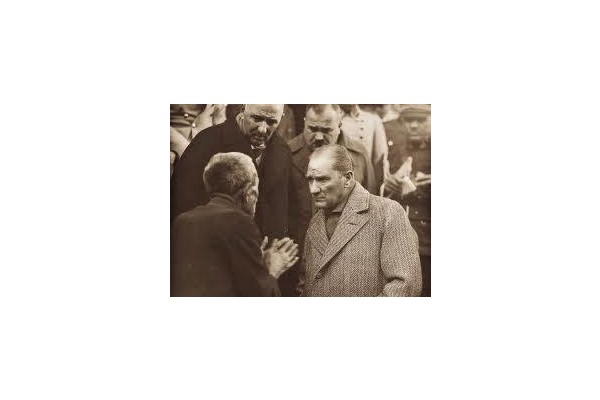 Atatürk 77 yıl önce Aliağa’dan geçti