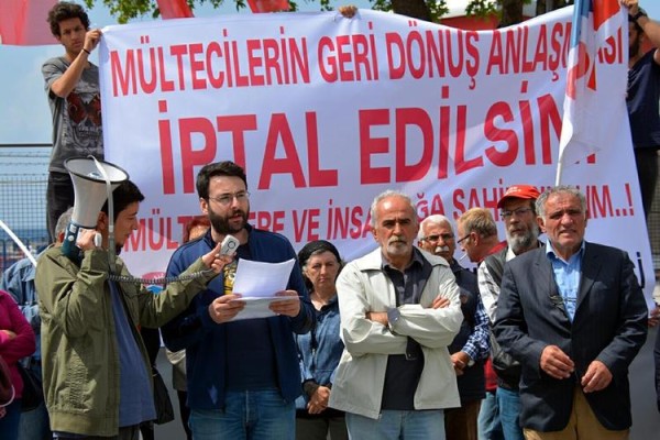 ‘GERİ DÖNÜŞ ANLAŞMASI’ PROTESTO EDİLDİ