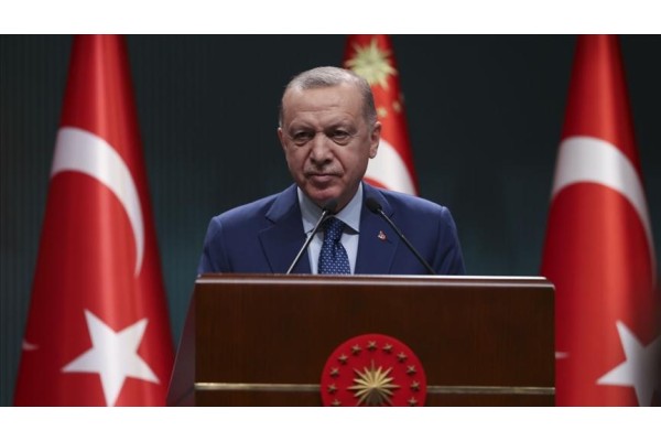 HAFTA İÇİ 19.00'DAN SONRA SOKAĞA ÇIKMAK YASAK