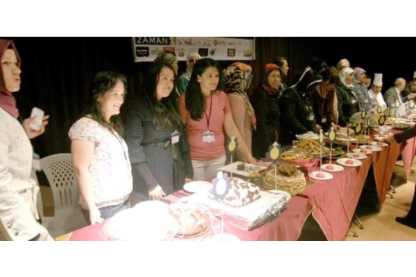 Aliağa’da 1. Bahar Şenliği  Yemek Yarışması Yapıldı