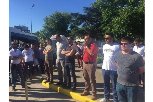 PETKİM’DE ‘TİS’ EYLEMLERİ BAŞLADI