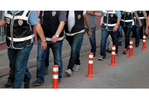 FETÖ OPERASYONUNDA 137 ŞÜPHELİ YAKALANDI