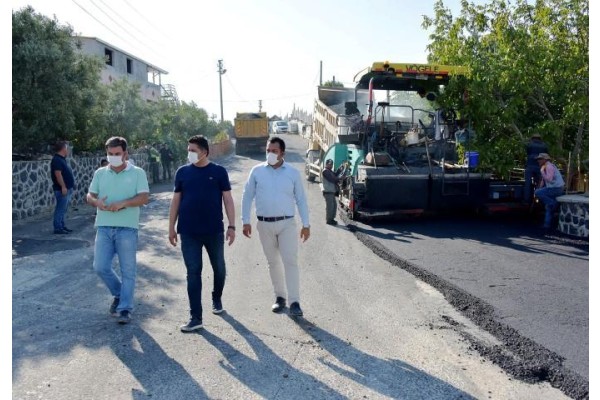 YOL ÇALIŞMALARINI YERİNDE İNCELEDİ