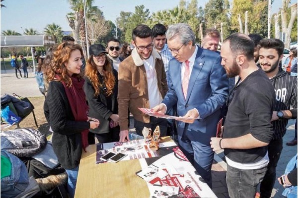 84 öğrenci topluluğu yeni Egelileri bekliyor