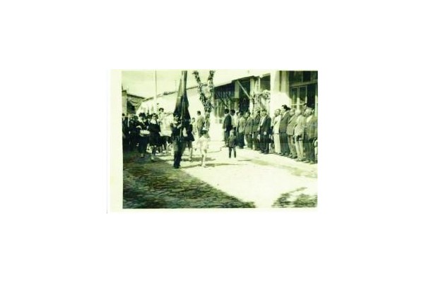 “ALİAĞA”  KURTULUŞUNU KUTLUYOR