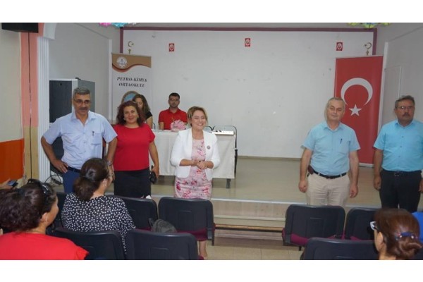 ÖĞRETMENLERİN İSTEKLERİNİ DİNLEDİ