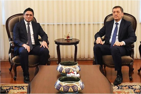 ACAR, BAKAN SELÇUK İLE GÖRÜŞTÜ