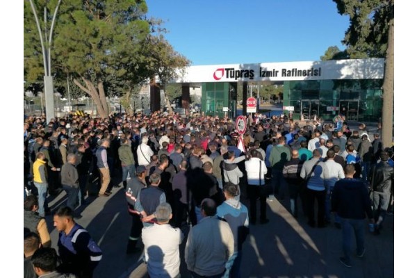 TÜPRAŞ İŞÇİLERİ İŞBAŞI YAPMADI!