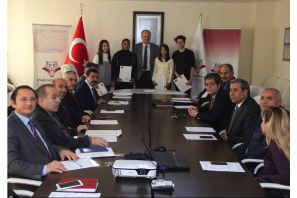 YÖK’TEN BİRİNCİLERE ANLAMLI JEST