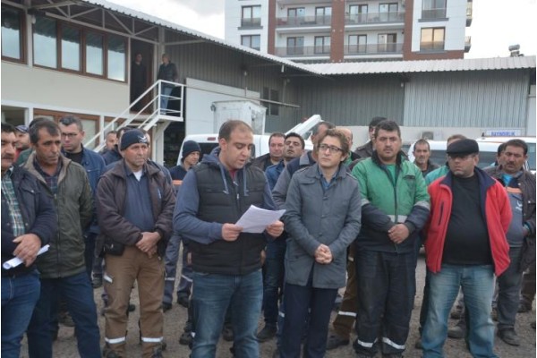 BELEDİYE İŞÇİLERİ ‘AYRIMSIZ KADRO’ DEDİ