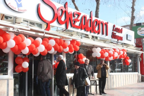 ALİAĞA'NIN 'ŞEHZADEM'İ AÇILDI