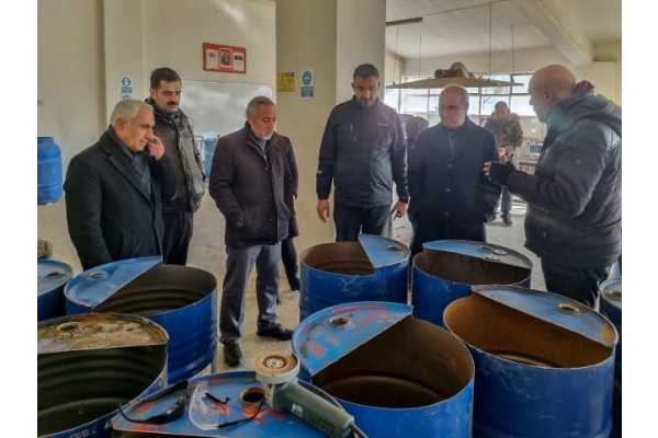 Depremzedeler için soba üretiyorlar